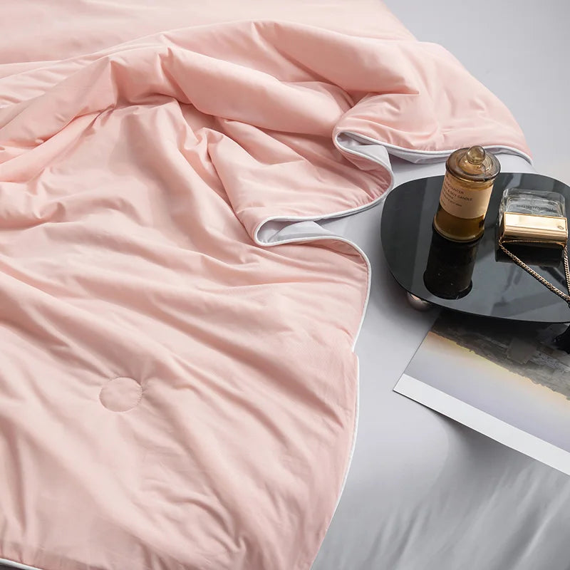 Cooling Skin-friendly Breathable Blankets